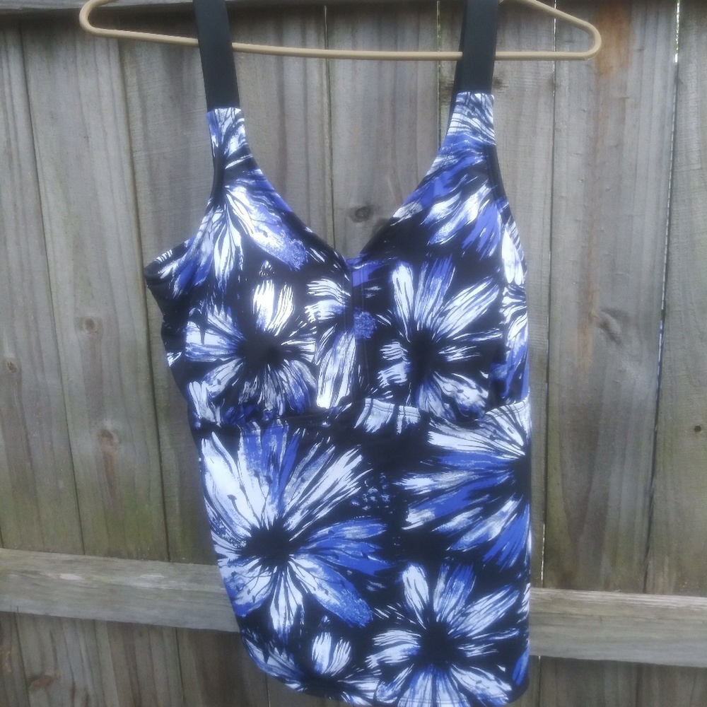Bathing suit top